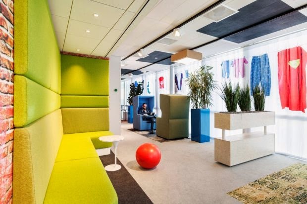 مكتب جوجل في أمستردام هندسة معمارية متألقة
