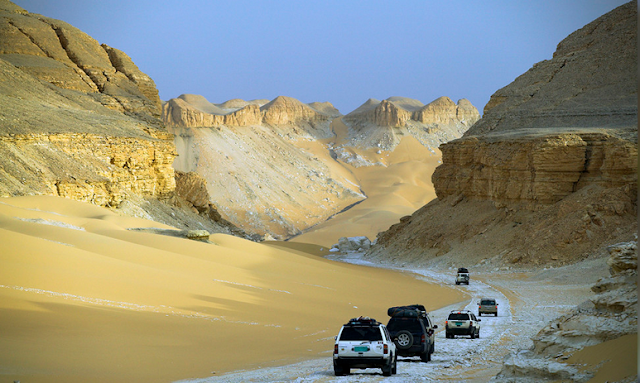 بالصور .. تعرف على أكثر الطرق خطراً بالعالم